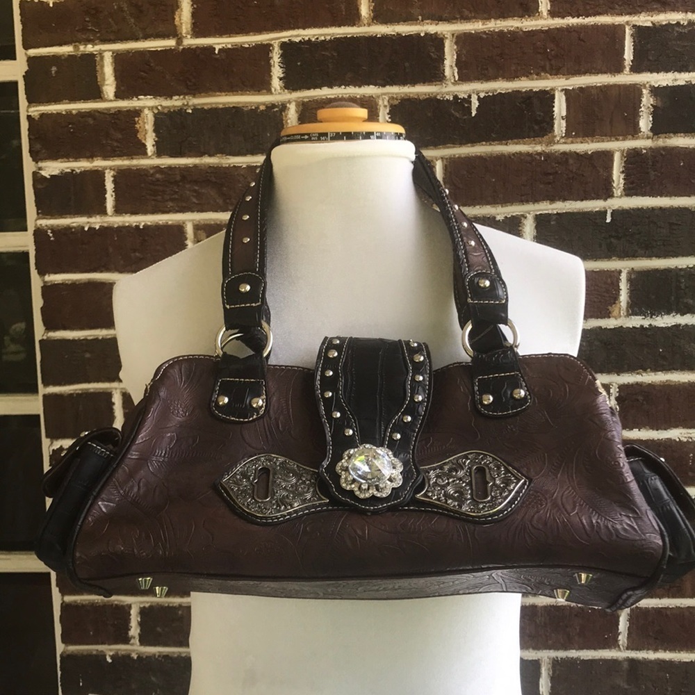 P & G purse